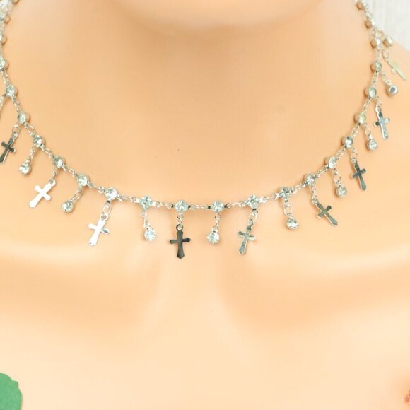 "Minimalist & Elegant Necklace Chain – Perfect for Women & Girls | UNVRC1318 - Picture 10 of 10